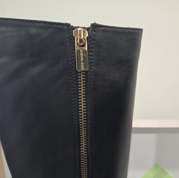 Michael Kors Women's Black 1" platform Lesly boots 6M - Picture 8 of 16